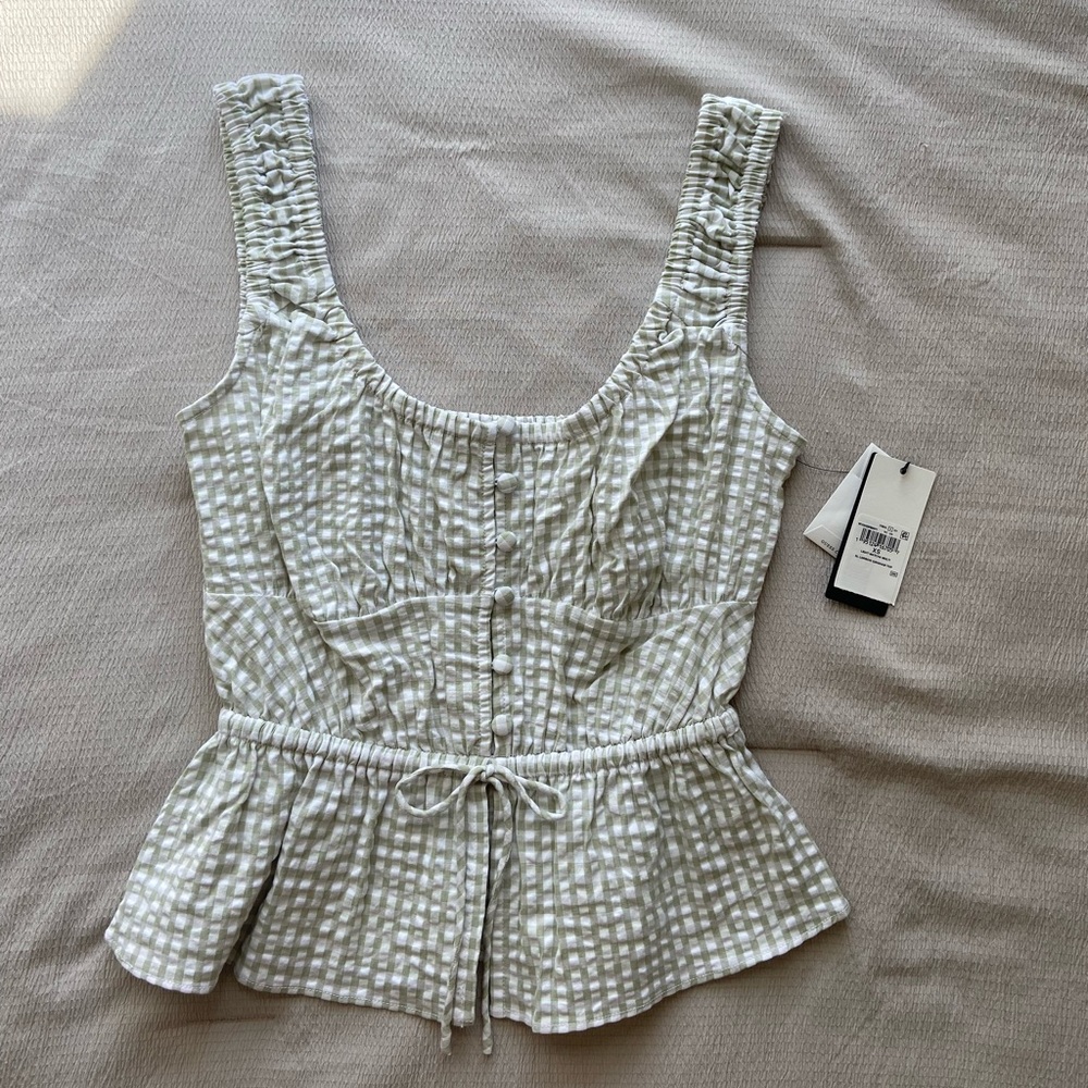 Guess top blouse